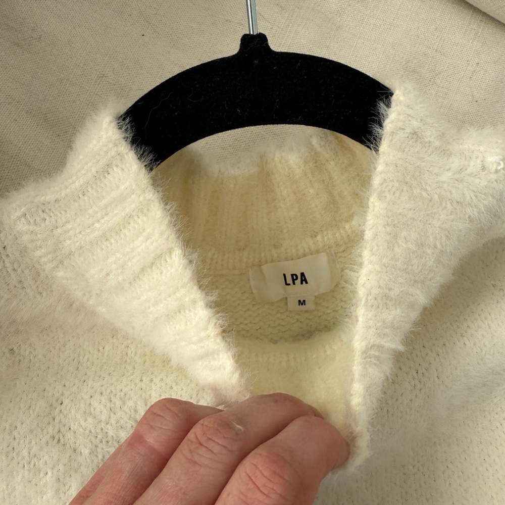 LPA sleeveless sweater - Picture 3 of 4